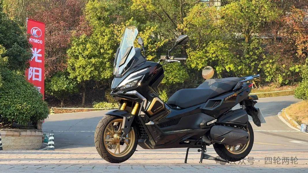 光阳赛艇X350 ADV,全网首测,一台操控优秀的大踏板!