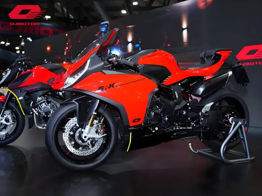 31,999元！QJMOTOR 赛421 上市，全车详细讲解及细节介绍