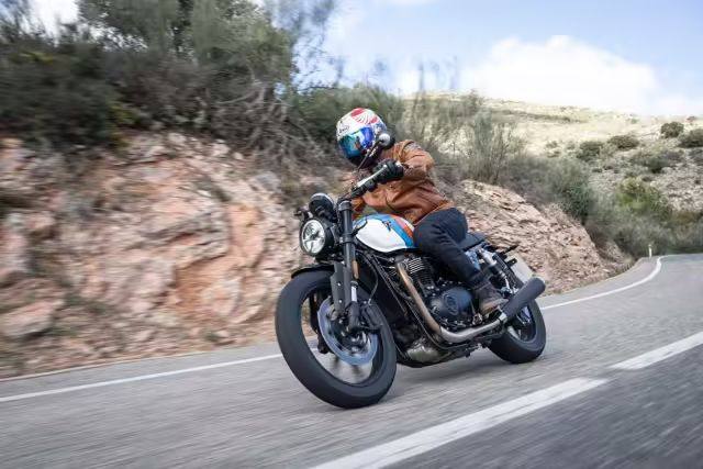 2025 年 Triumph Speed Twin 900 测评