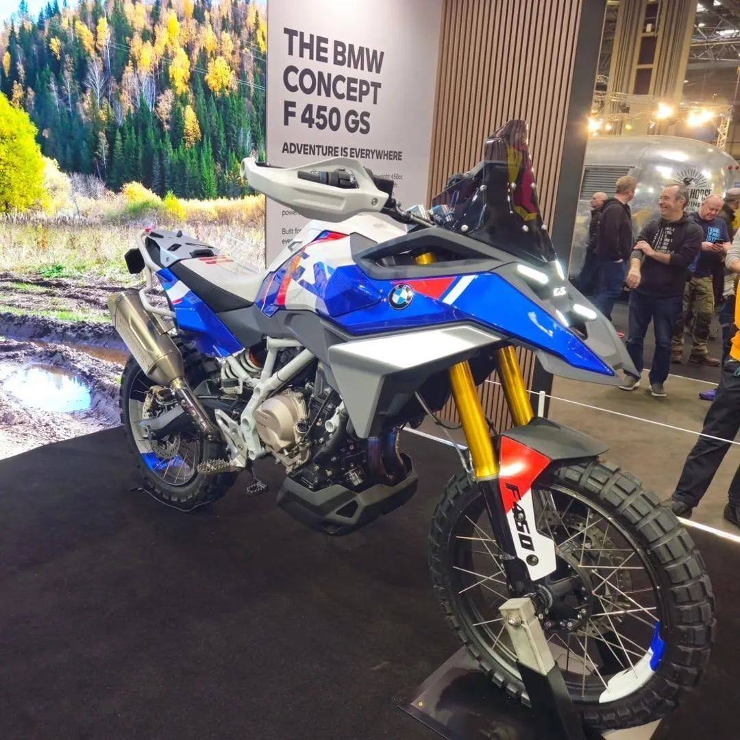 宝马F450GS外观专利图曝光,量产确实有点 “罗玉凤”