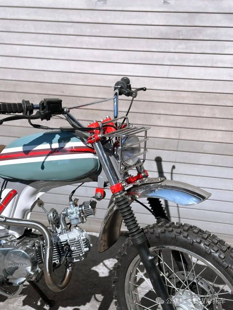 求量产!小攀爬者风格的 HONDA CD50 BENLY | 每日一车