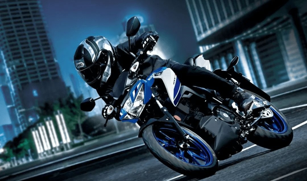 你觉得好看?铃木热门小排街车GSX-S125推出蓝白复古全新配色