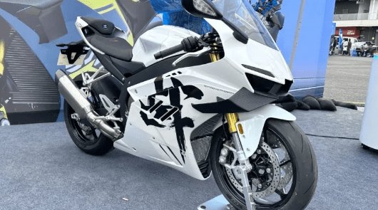 299的越级性能，张雪机车820RR