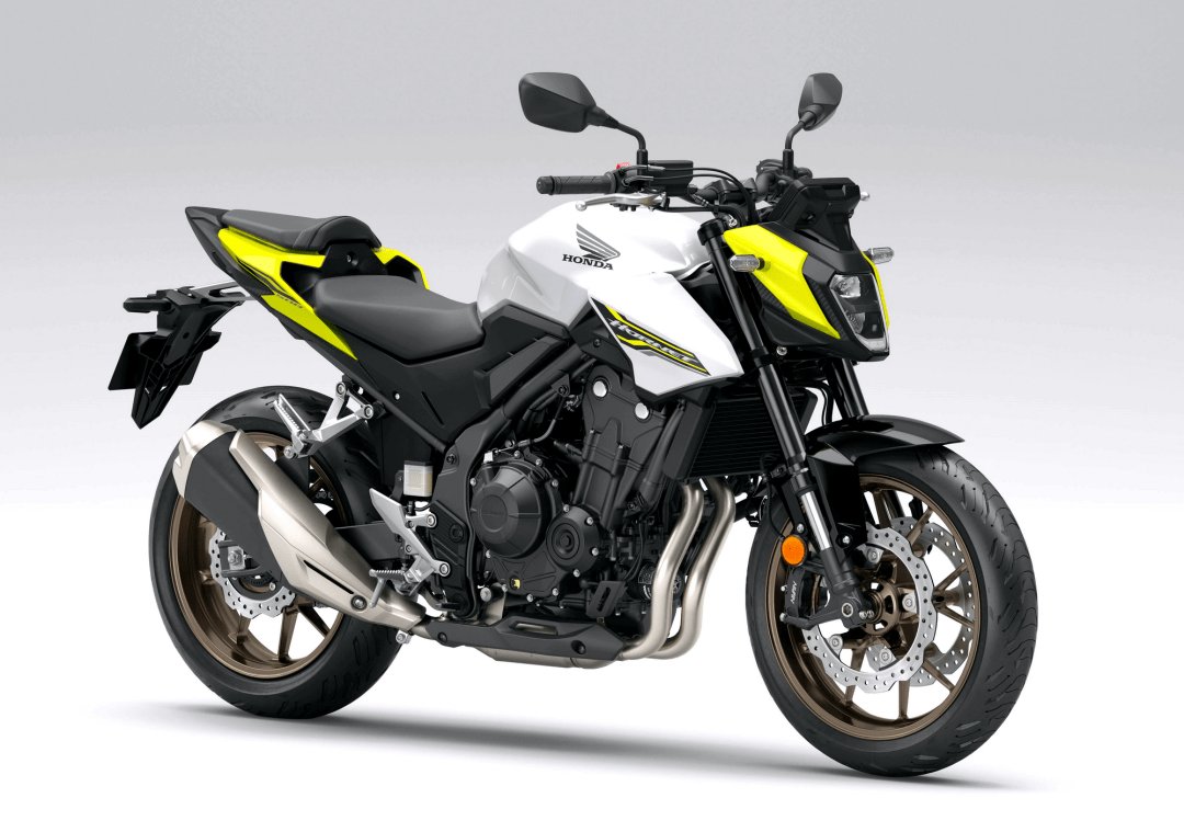 追加了电子离合器版,Honda 2026 CB500 黄蜂、CBR500R