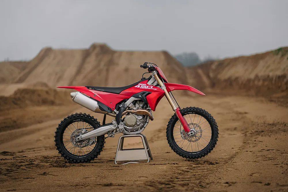 Ducati Desmo450 MX 全解析