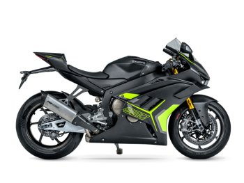 张雪机车 820RR