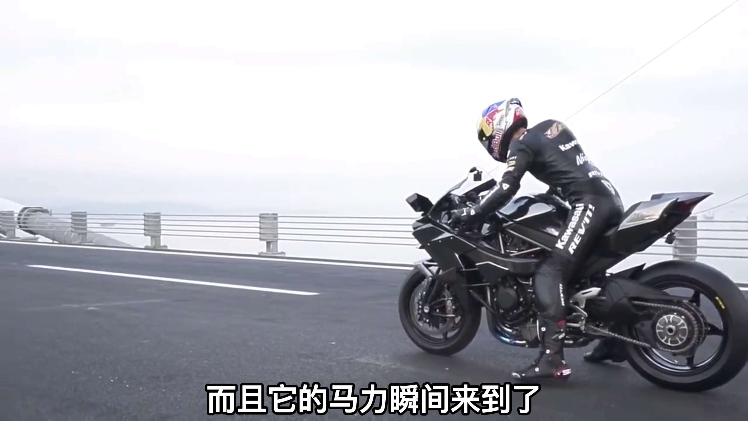 极速400km/h+！地表最速量产摩托车非川崎H2R莫属