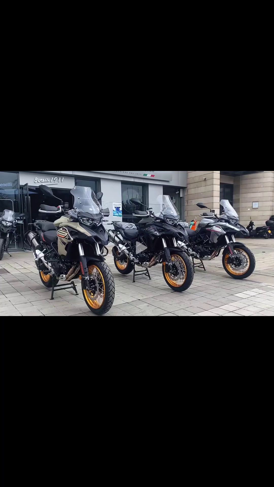 贝纳利TRK552发布！配置全面升级