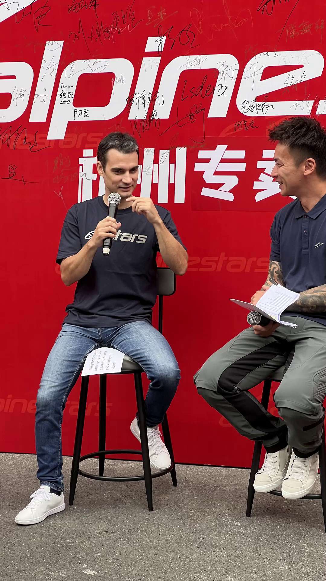 追星成功！MotoGP赛车手 “带刀侍卫”佩德罗萨
