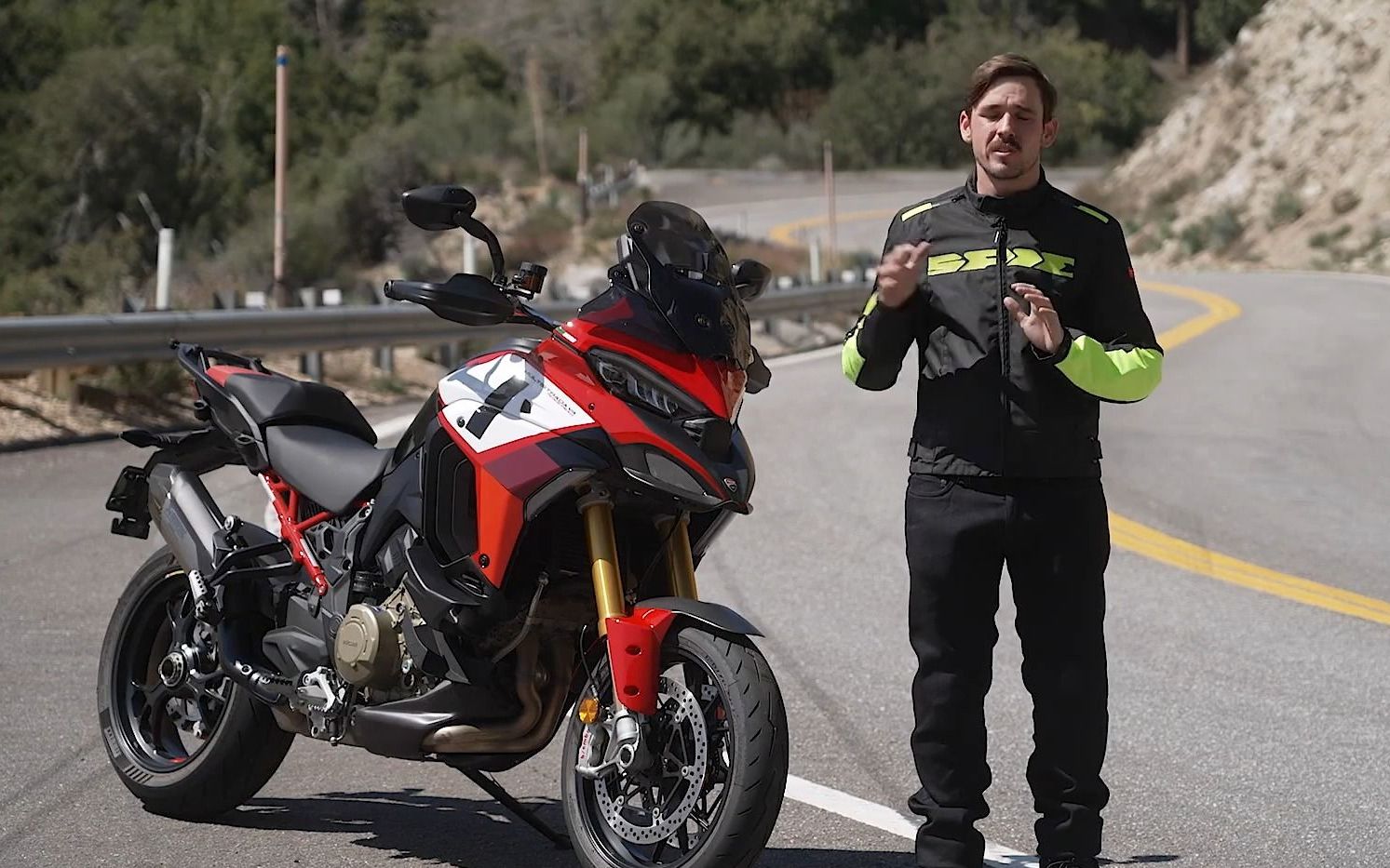 2022杜卡迪Multistrada V4 Pikes Peak |第一次骑行 中文字幕