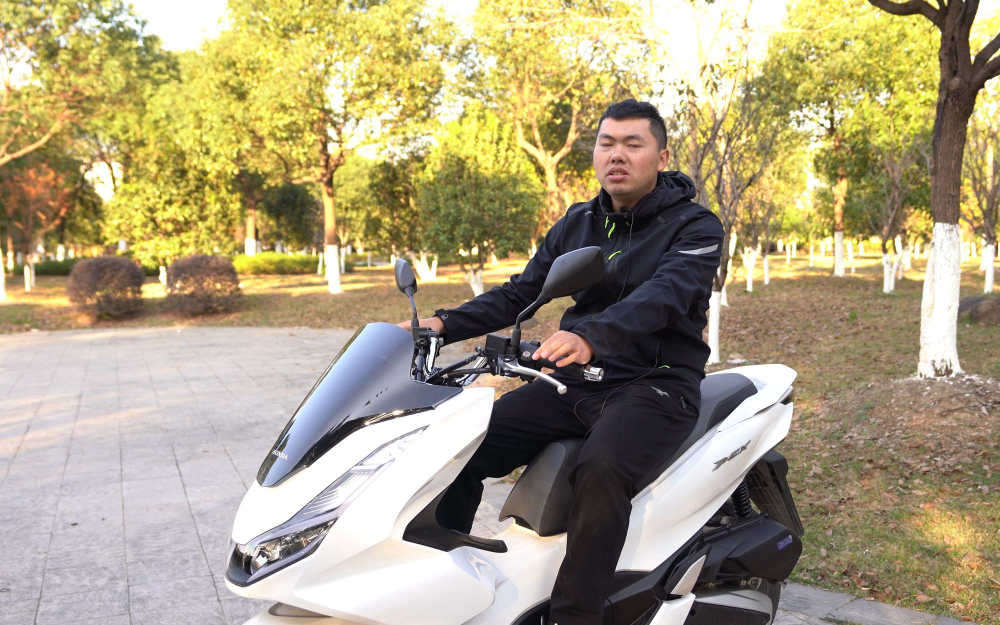 PCX160对比NMAX155