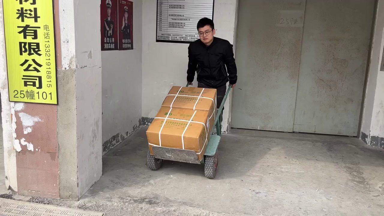 机车圈APP招聘啦