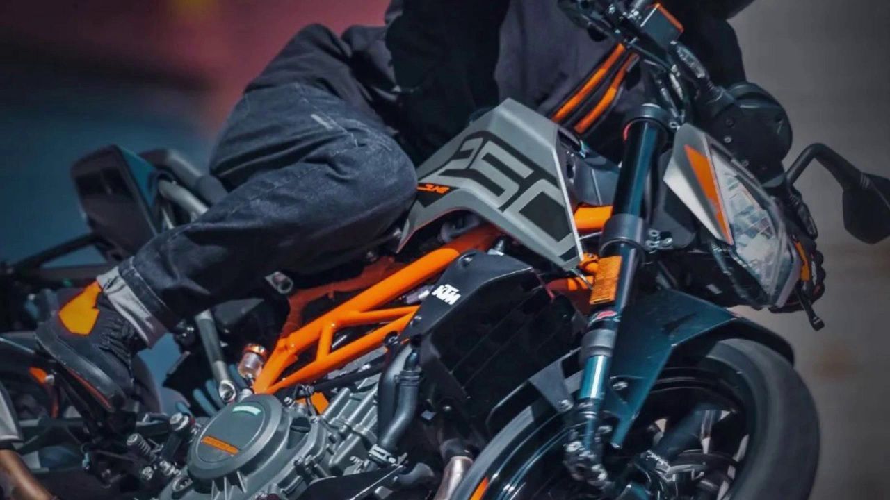 最强单缸250，KTM 250 DUKE MY22 新款发布