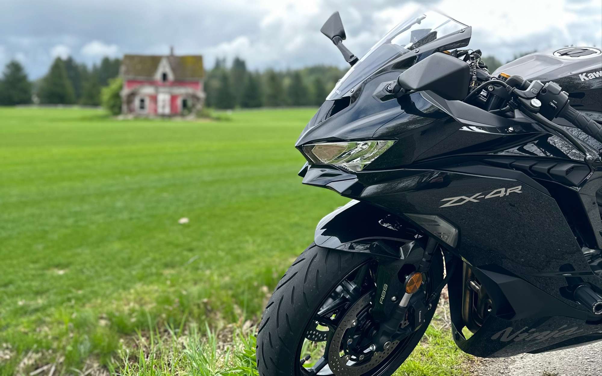 KAWASAKI川崎ZX4R初体验