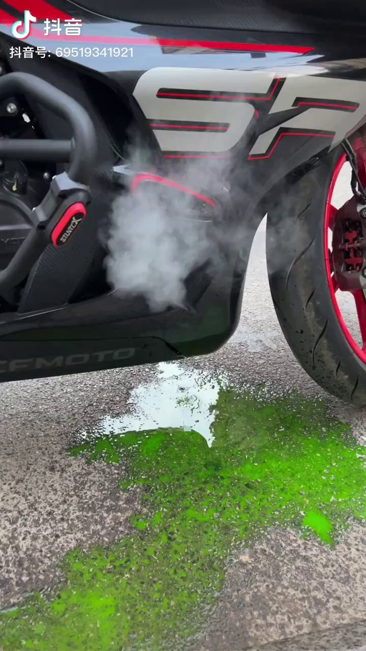 123公里450SR单摇臂，冷却液爆了，怎么骑的？